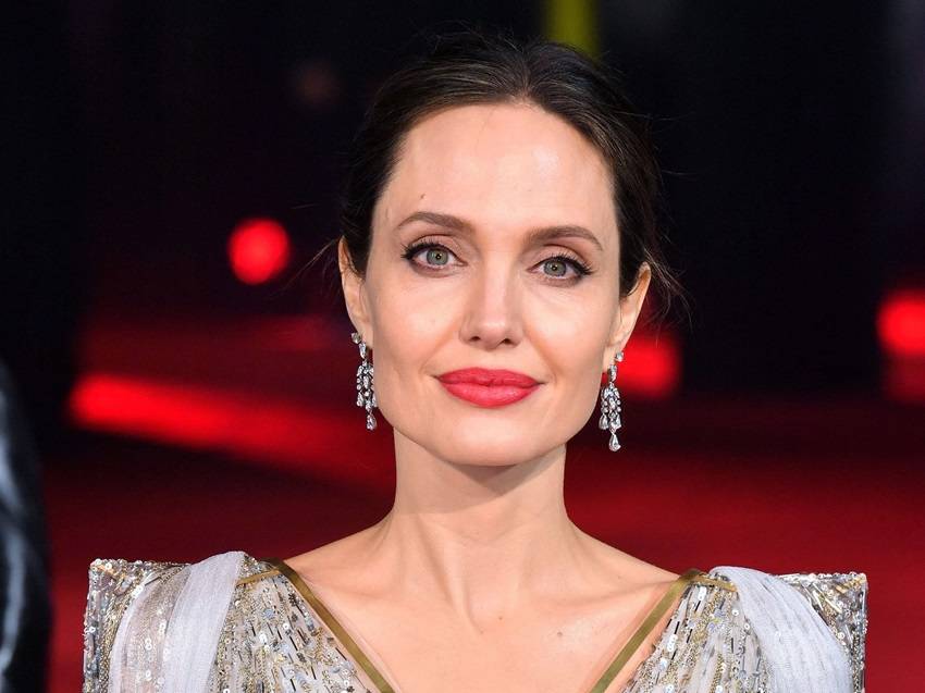 Angelina Jolie Transformation From Actress to Director